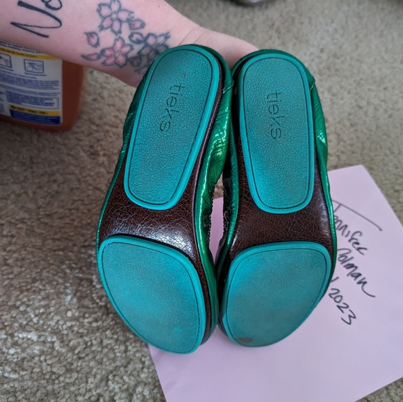 Tieks Emerald Patent size 7 - Picture 5 of 8